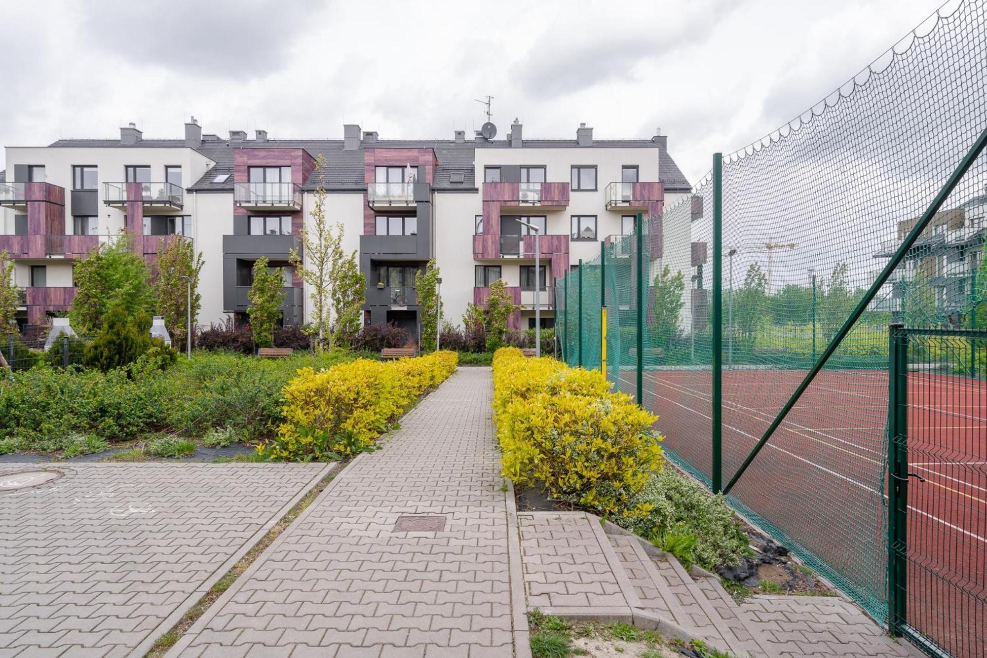 Apartamento Rentplanet - Apartament Partynice Breslavia Exterior foto